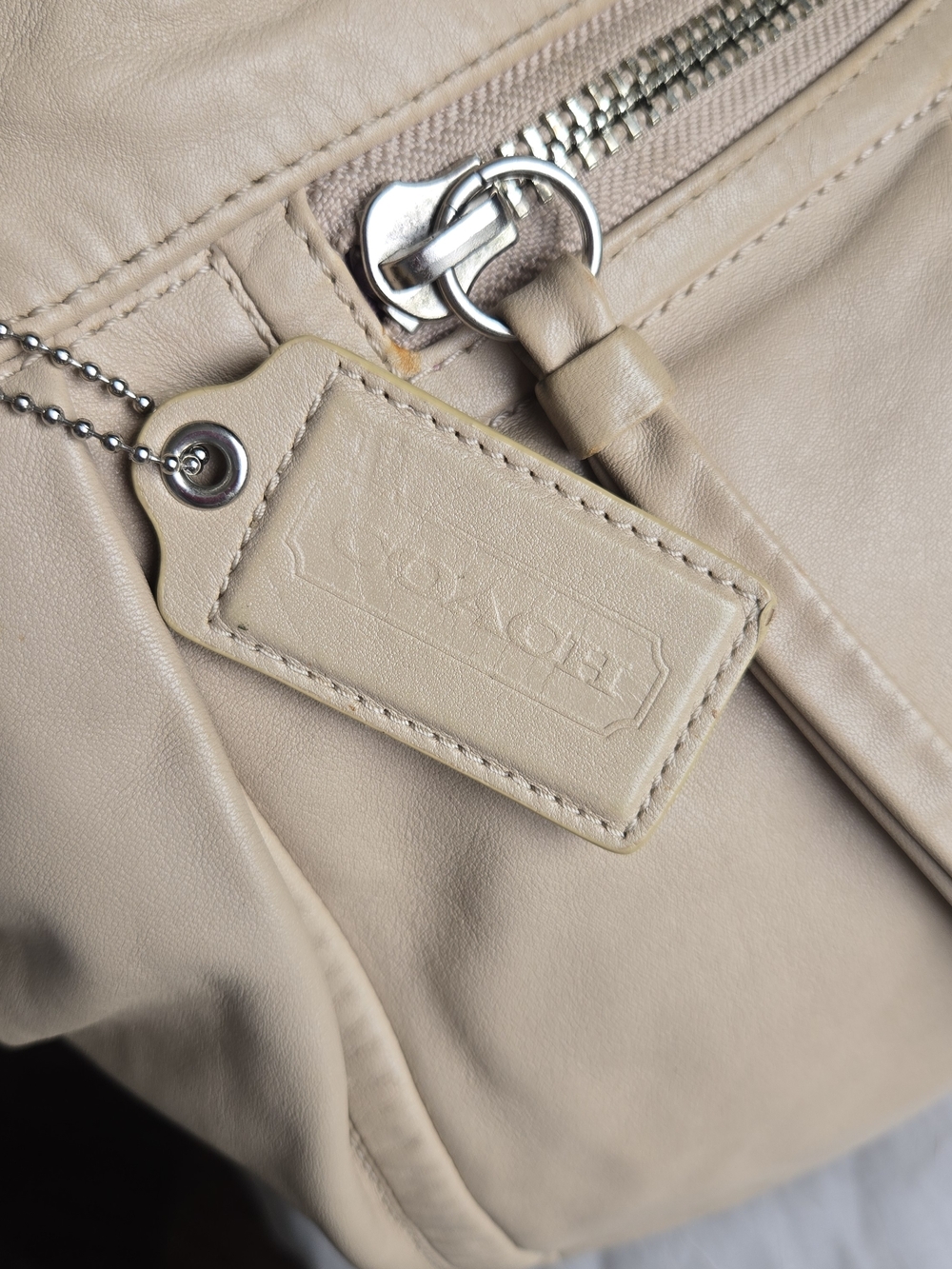 Coach Parker Leather Convertible Hippie - Picture 9 of 12